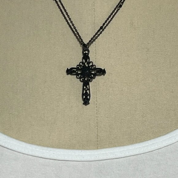 Black Filigree Cross Necklace - LNC - Picture 2 of 4